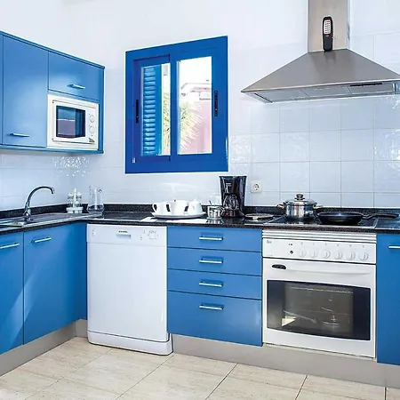 Playa Blanca Sleeps 6 Air Con Wifi Playa Blanca (Lanzarote)